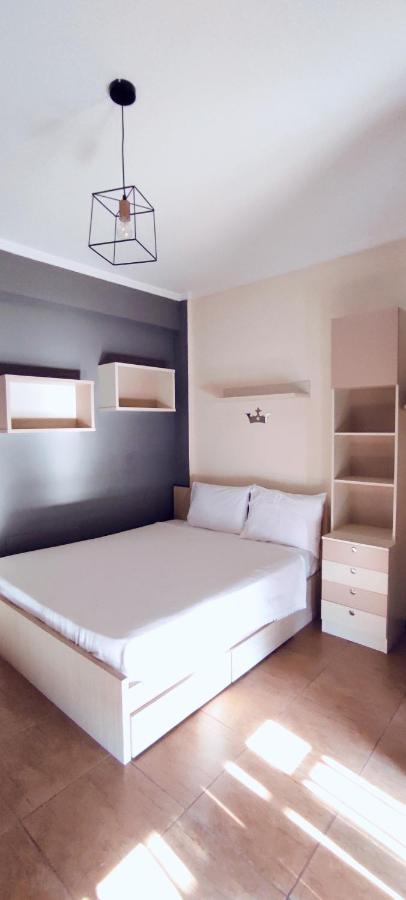 Ferienwohnung Persefoni 's hause 1 Nea Kallikrateia Exterior foto